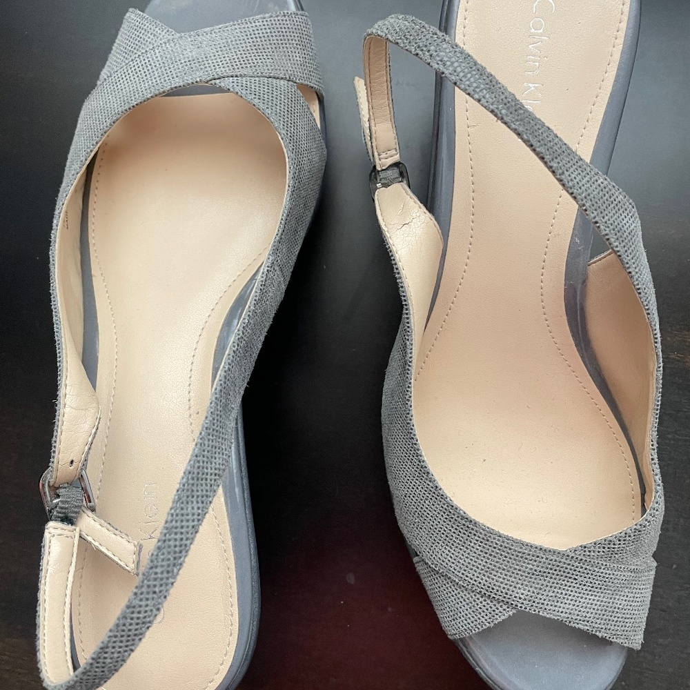 Platform elegant animal skin